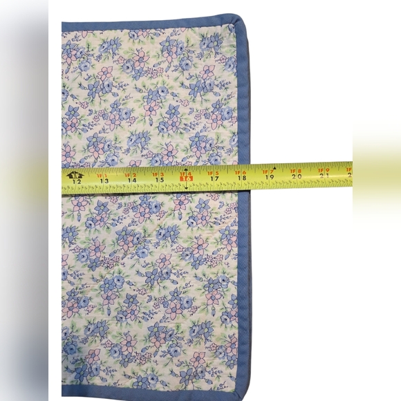 Vintage Style Handmade Patchwork Placemats Quilted Floral Farmhouse Table Decor - Picture 8 of 8